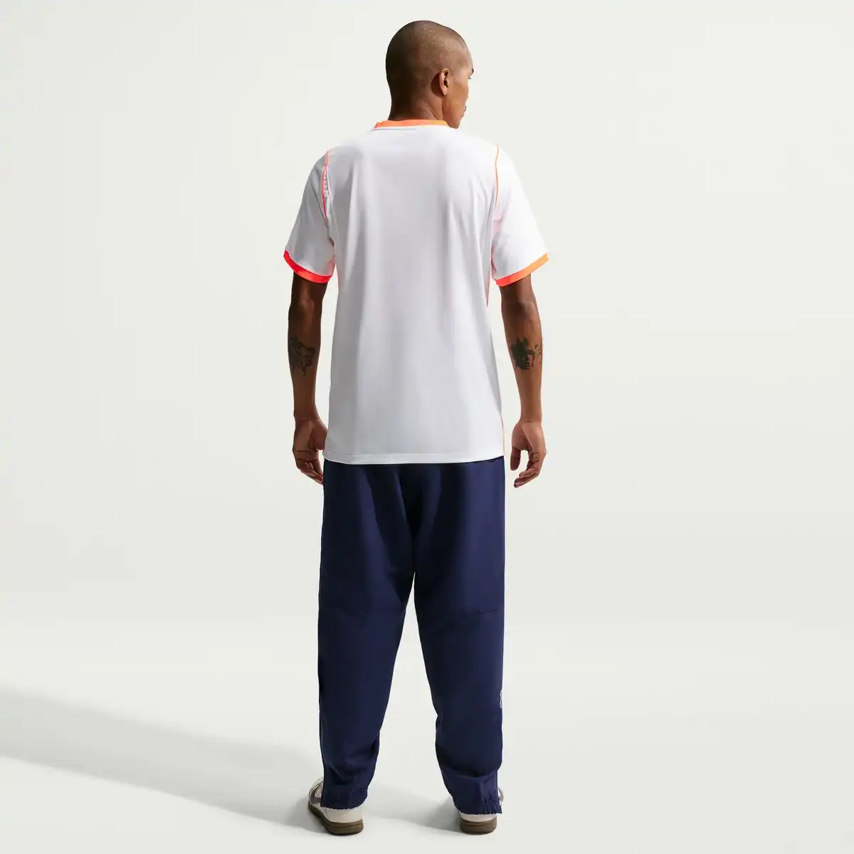 AURORA_IB5391-100_PHSBM001-1500.webp