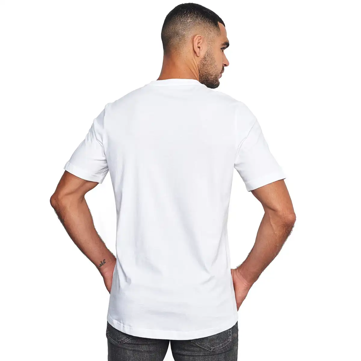 FIFAMT002203_6.webp