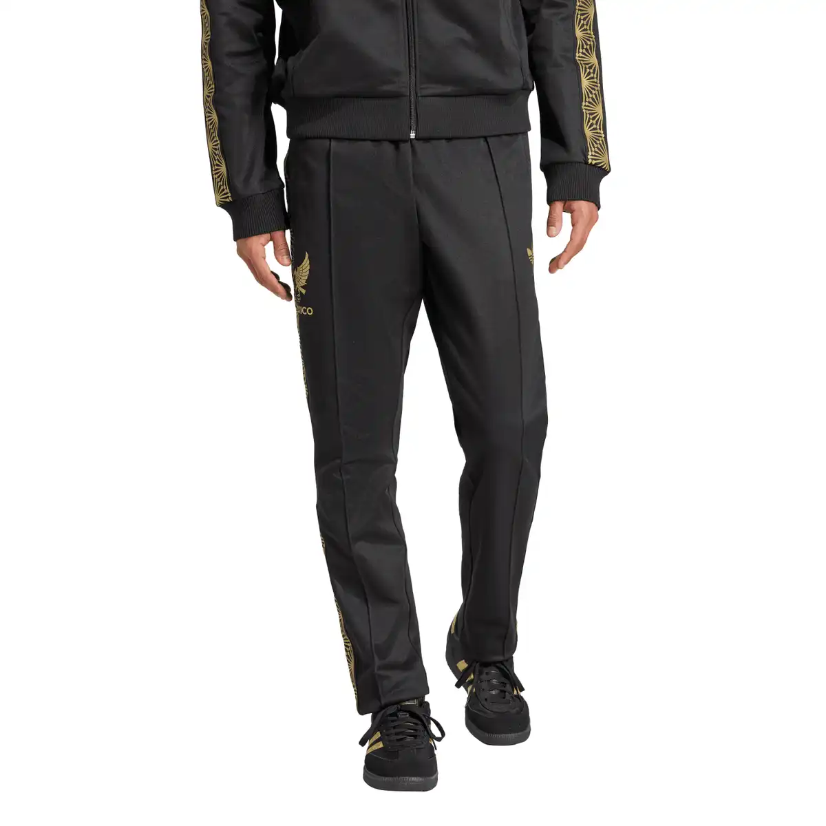 JE5337_2_APPAREL_On_Model_Standard_View_white.webp