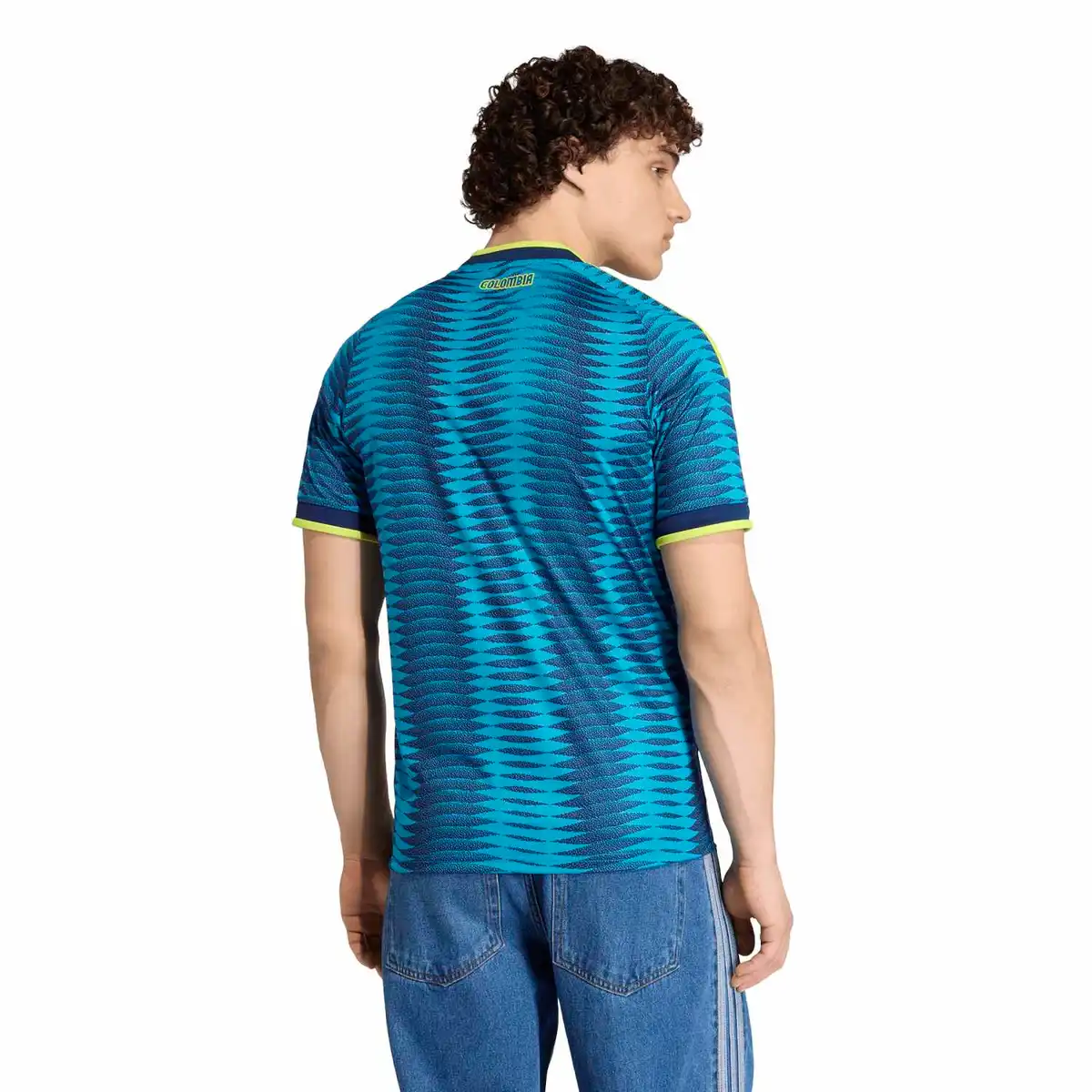 JL6974_5_APPAREL_On_Model_Back_View_white.webp