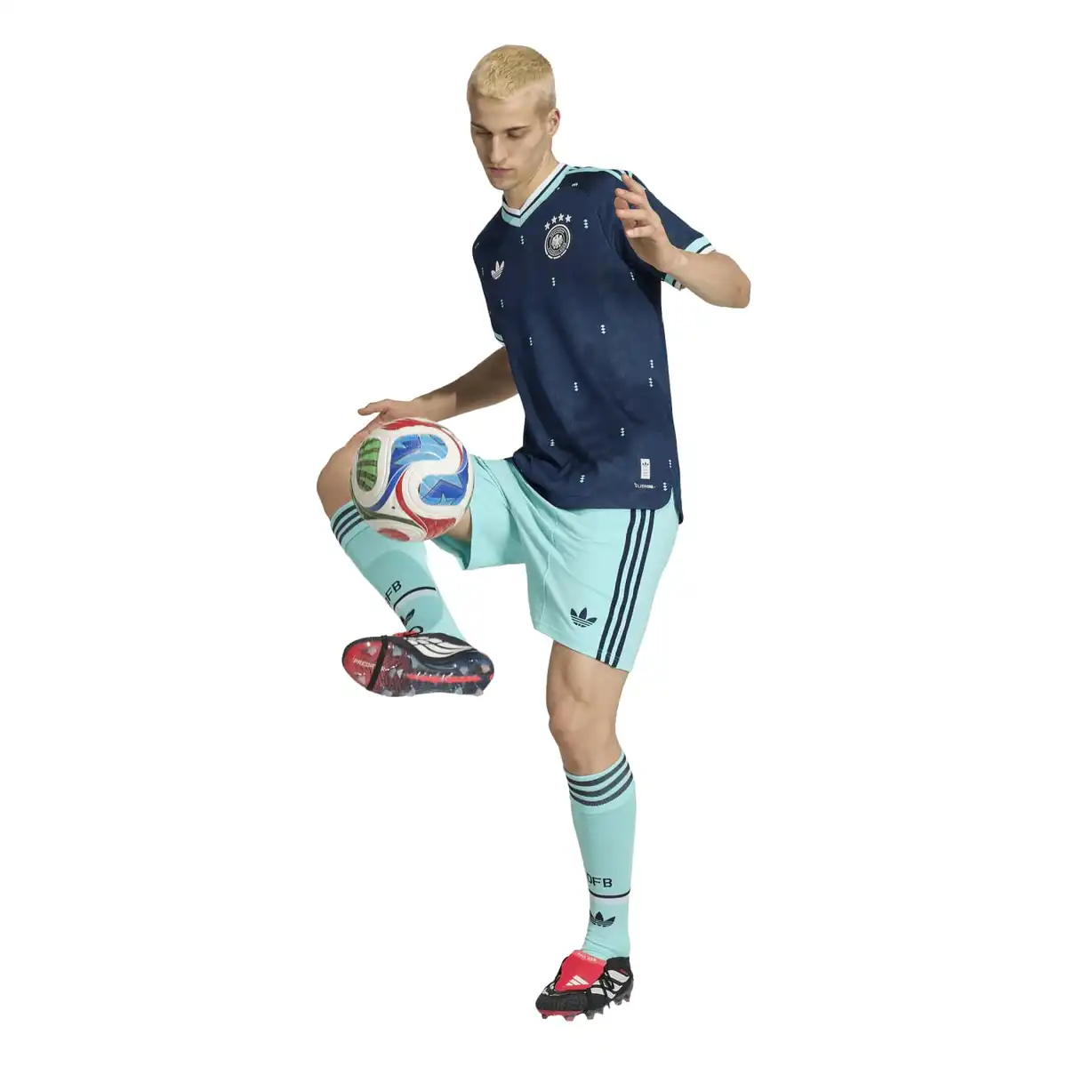 JN2070_7_APPAREL_On_Model_Standard_Outfit_View_white.webp
