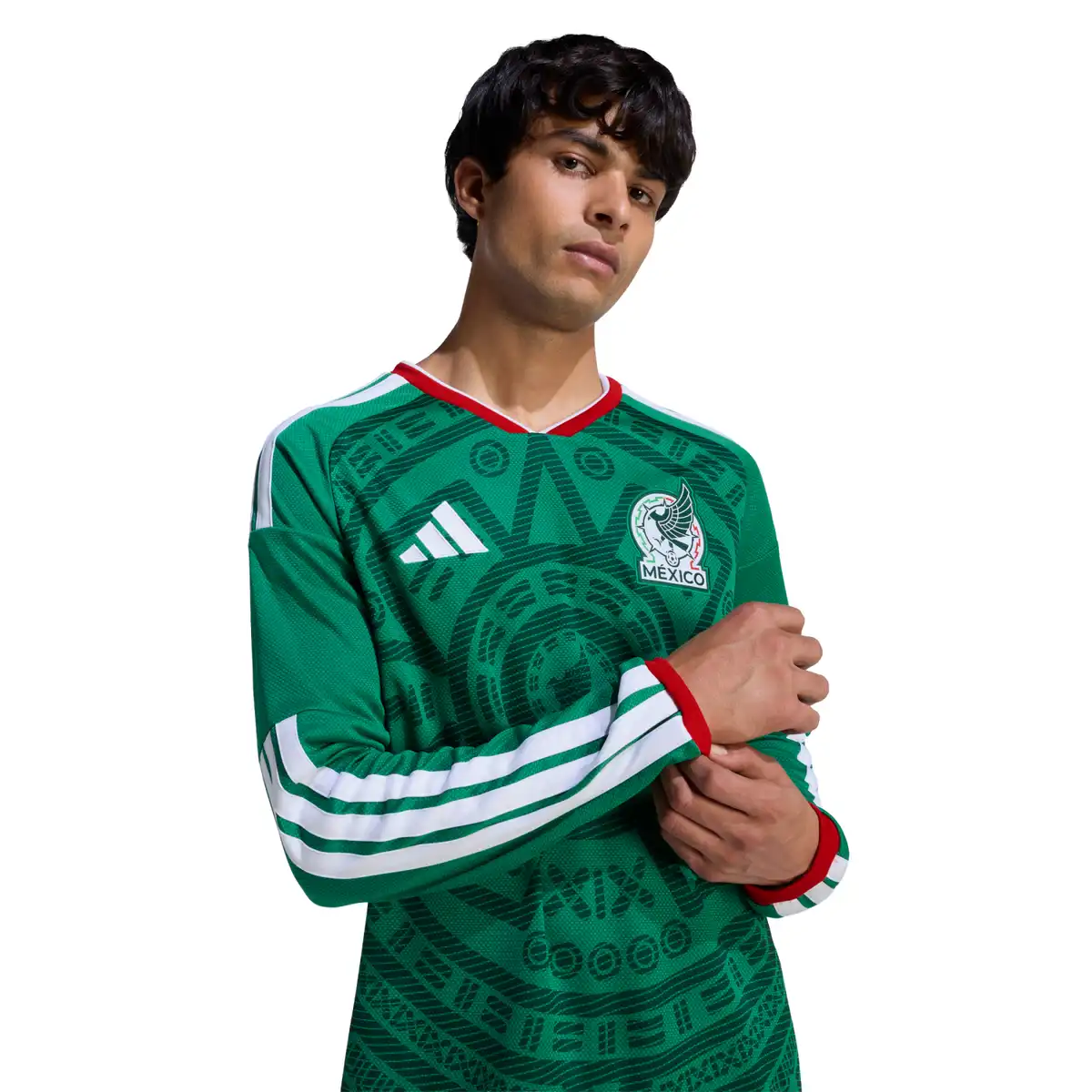 KA6058_6_APPAREL_On_Model_Detail_View_1_white.webp